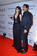at Vogue_s 5th Anniversary bash in Trident, Mumbai on 22nd Sept 2012 (80).JPG